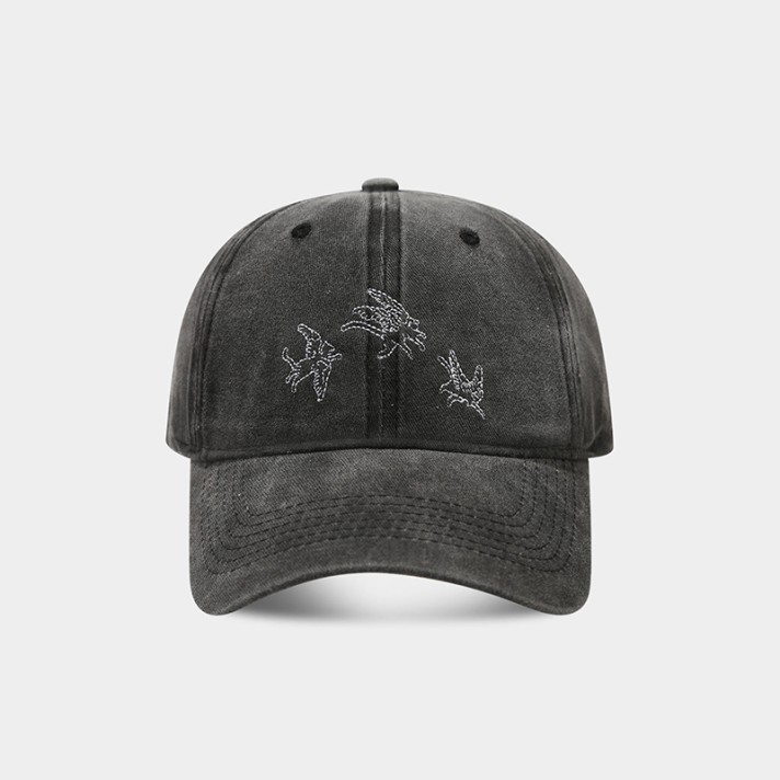 Embroidered vintage washed baseball cap Embroidered vintage washed baseball cap