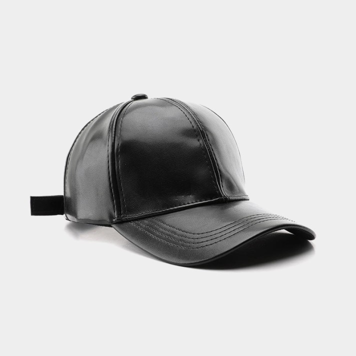 Stylish and comfortable leather baseball cap