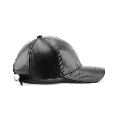 Stylish and comfortable leather baseball cap