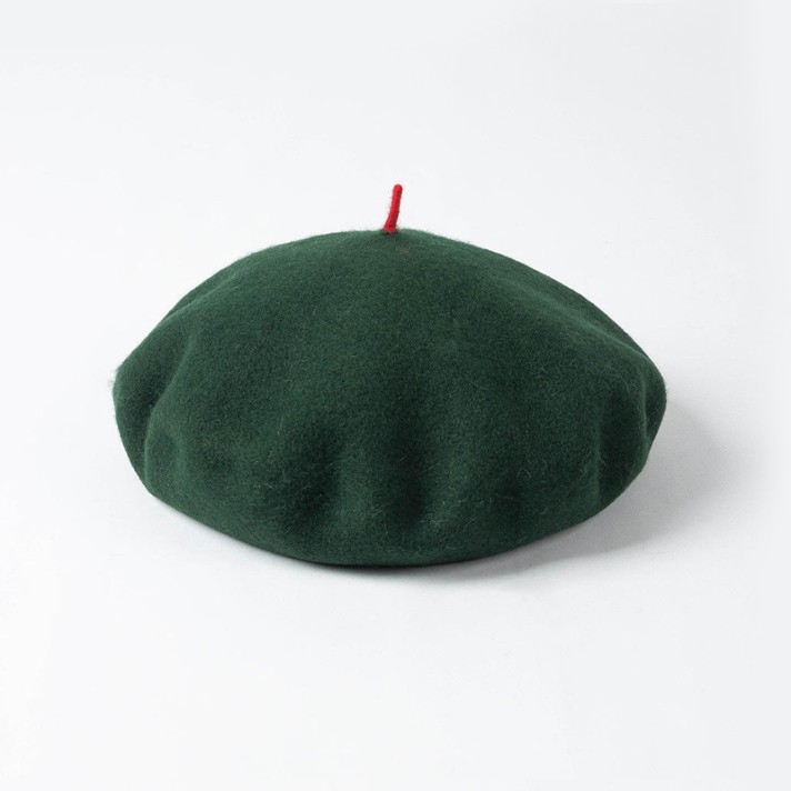 Simple beret for outdoor activities in autumn