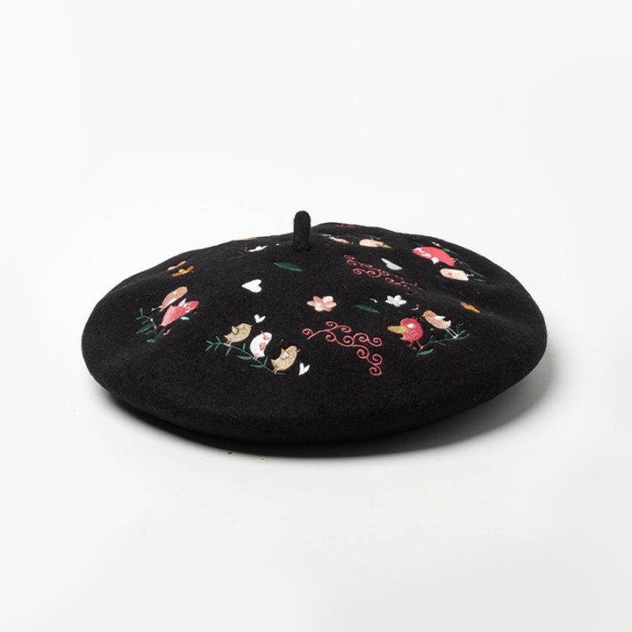 Casual and unique embroidered beret