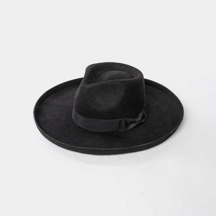 Stylish studded western cowboy soft felt hat