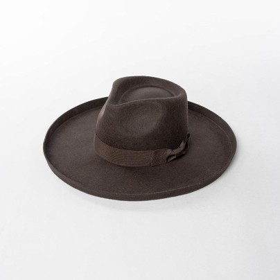 Stylish studded western cowboy soft felt hat