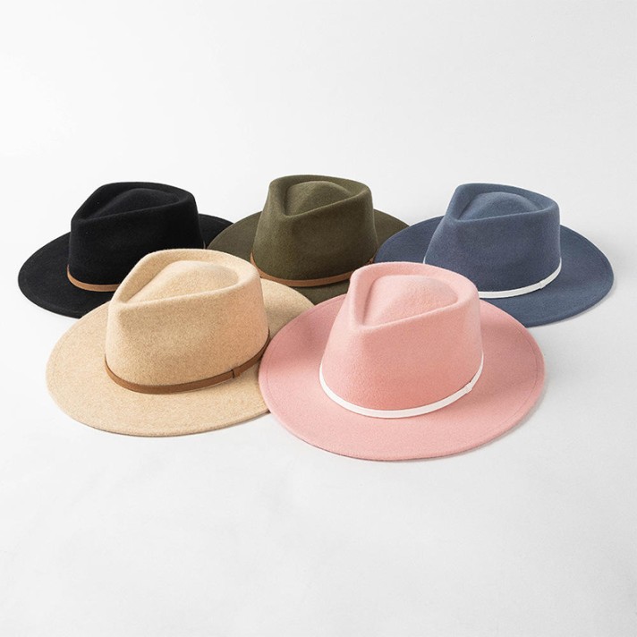 New simple wide-brimmed wool felt hat New simple wide-brimmed wool felt hat