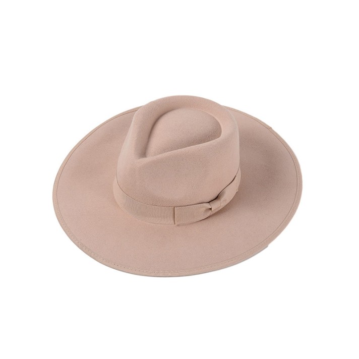 Trendy wide-brimmed felt hat with ribbon bow