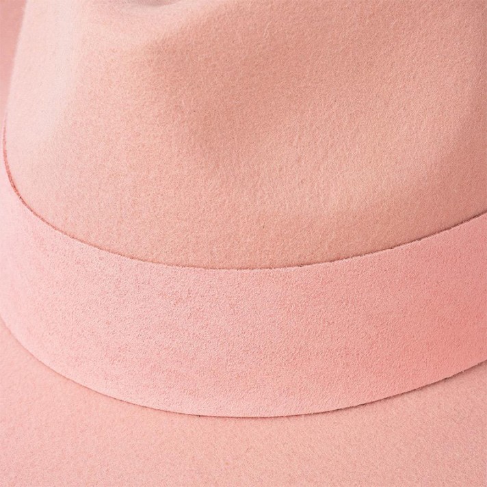 Casual stiff wide-brimmed felt hat