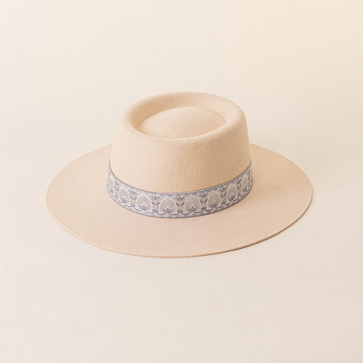 Vintage luxury accessories wool felt hat