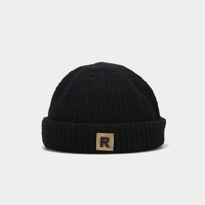 New stylish and comfortable knitted hat