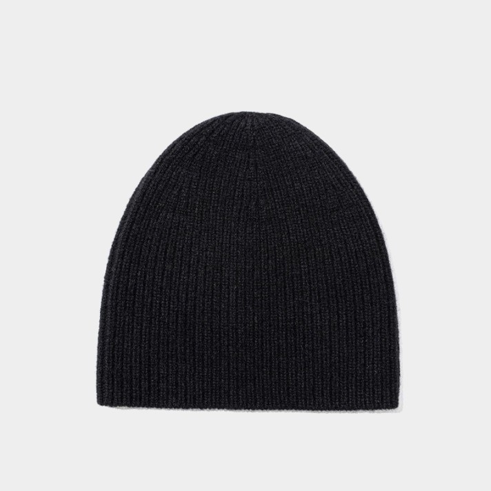 Simple and comfortable wool knitted hat