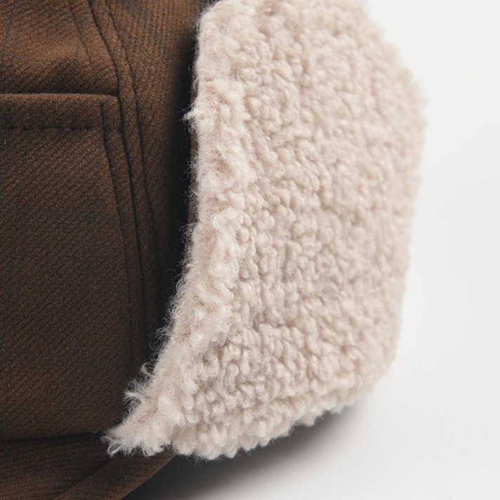 Retro outdoor warm fleece hat with ear flaps