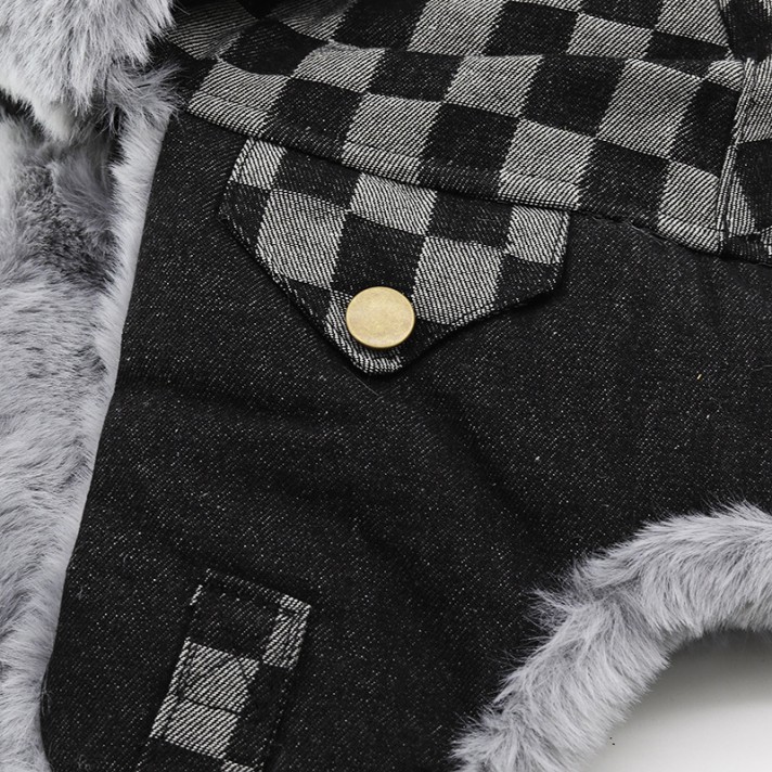 Checkered pattern thickened ear-covering fleece hat