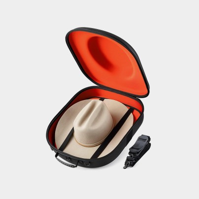 Portable soft-lined protective hat box