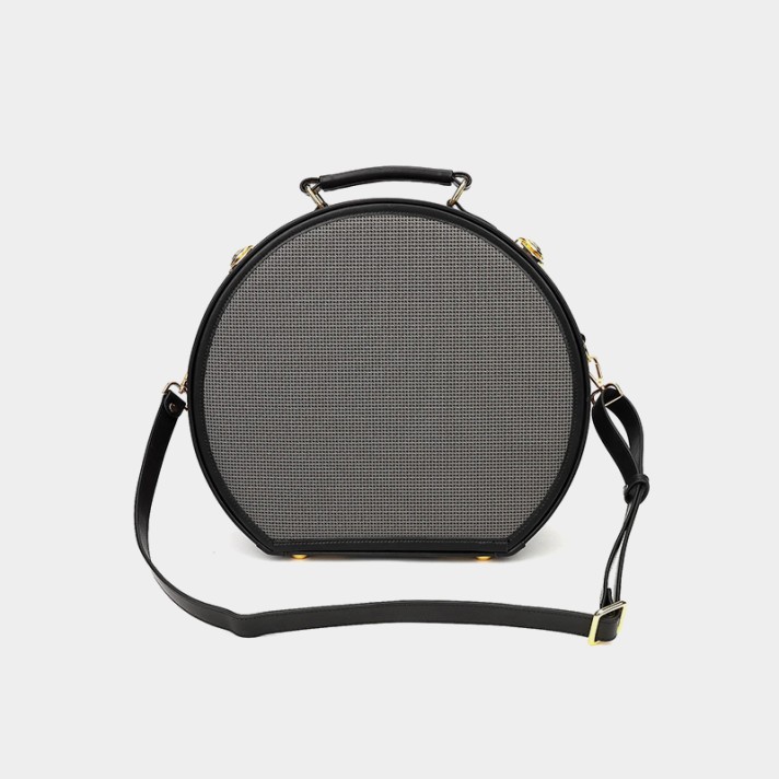 Retro checkered pattern sturdy and portable hat box