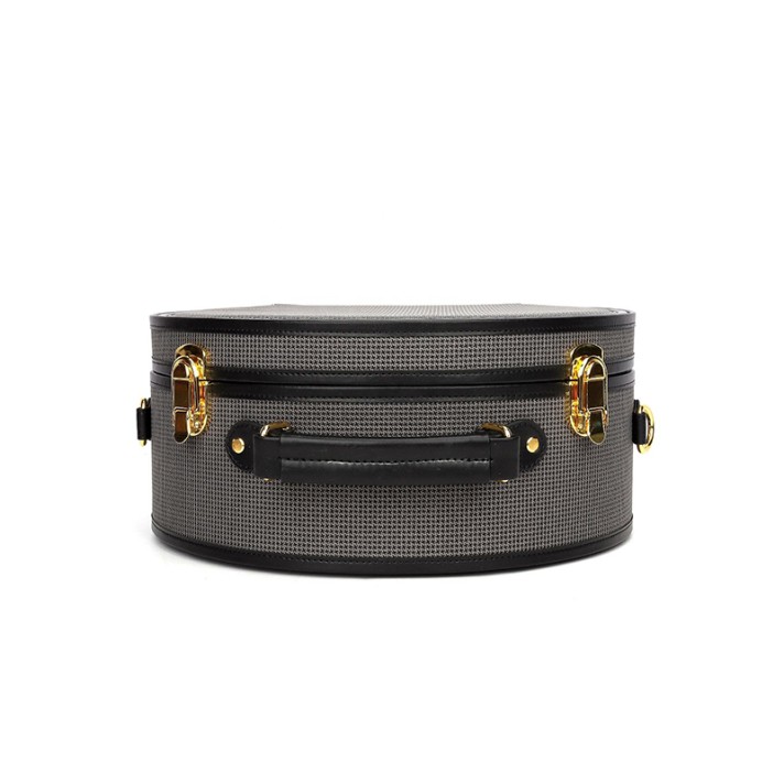 Retro checkered pattern sturdy and portable hat box