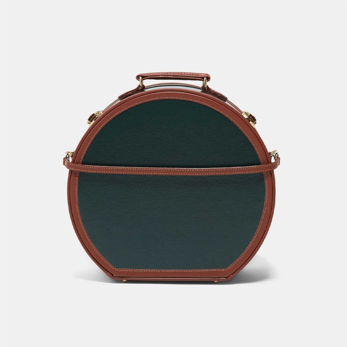 Elegant and retro portable hat box